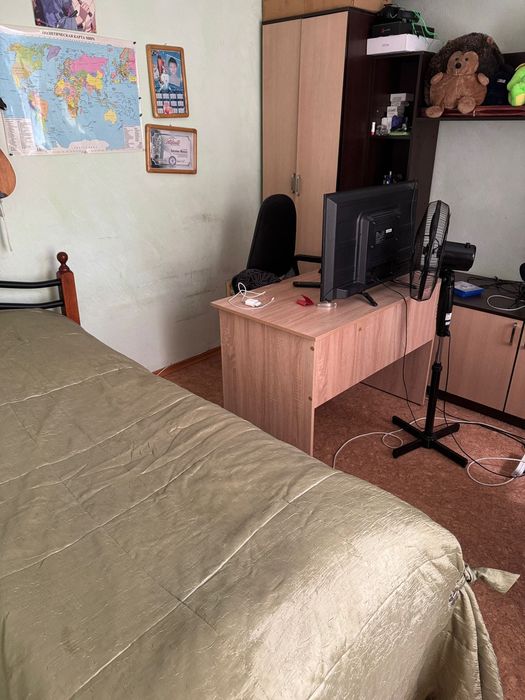 Продам квартиру 4 комнатная 3 этаж находится по улице Михаэлиса 11