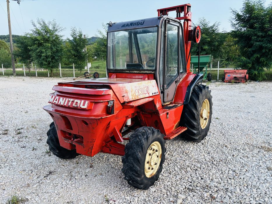 Motostivuitor manitou 4x4 teren accidentat 2,6 t