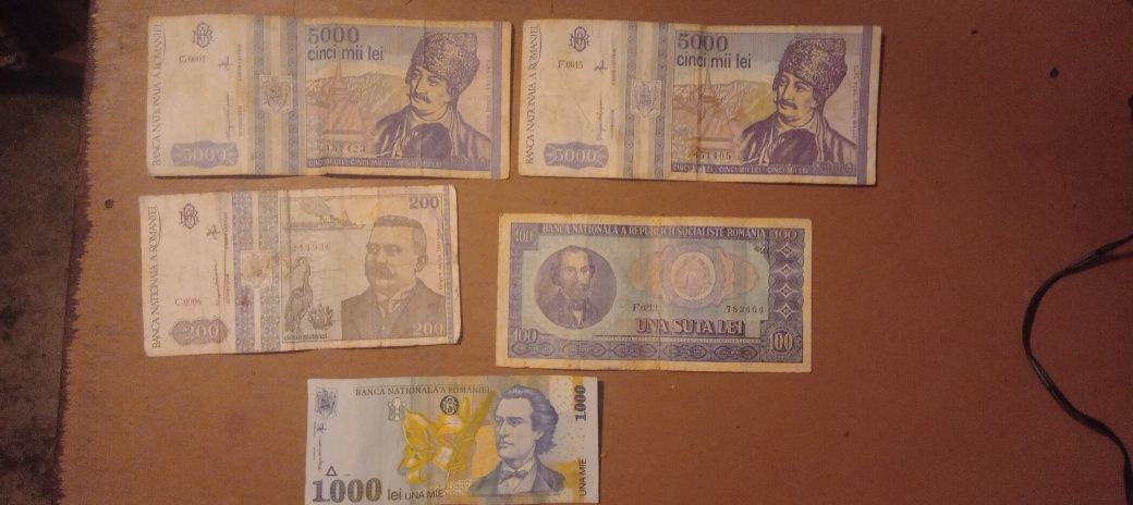 Bacnote si monede vechi