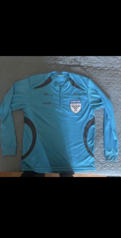 Tricou de arbitru