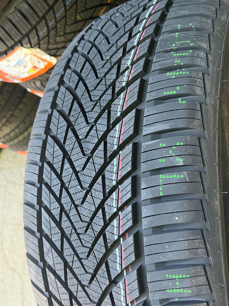 Нови всесезонни гуми TRACMAX 245/45 R19 102Y XL  с БОРД!