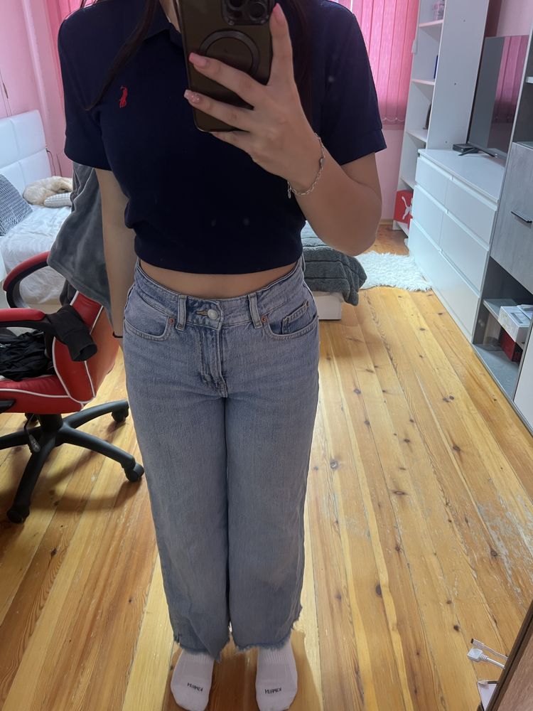 Продавам дънки h&m и stradivarius