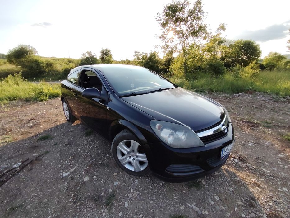 Opel astra H Gtc panoramic 2010