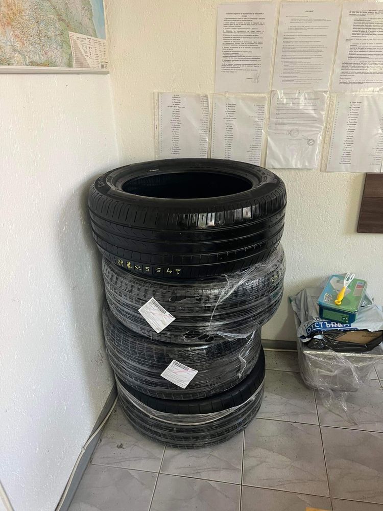 Летни гуми Pirelli 245/50  R18