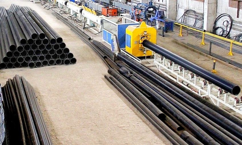 Polietelen truba qora plastmassa turba