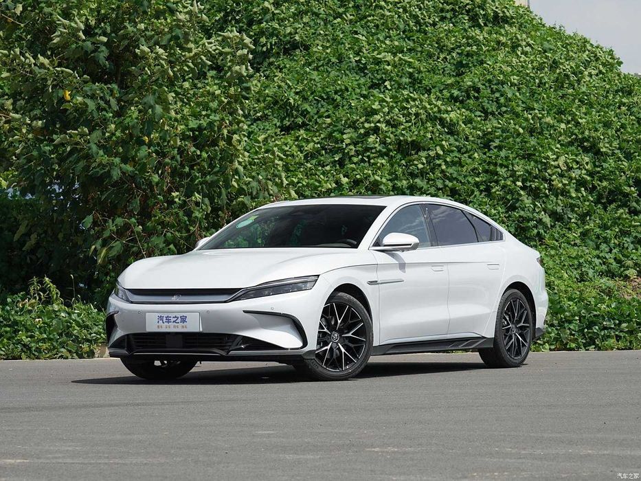 BYD han 506 km , 2025