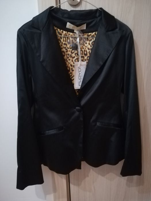 Ново черно сако с етикет размер М