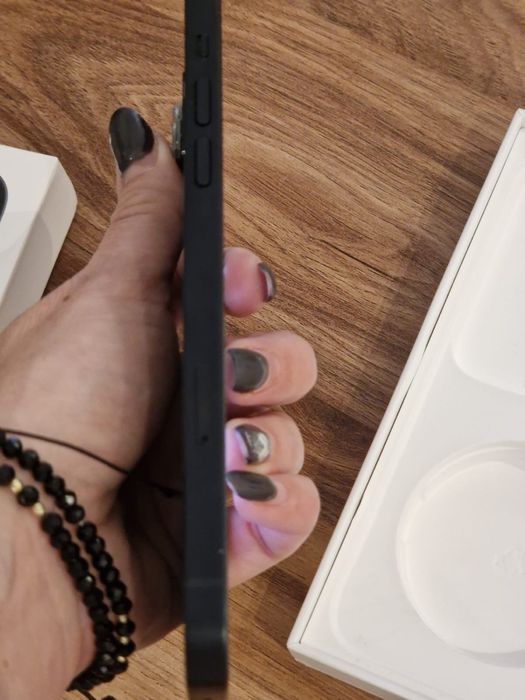 Iphone 14 Plus in stare excelenta ,functioneaza impecabil.