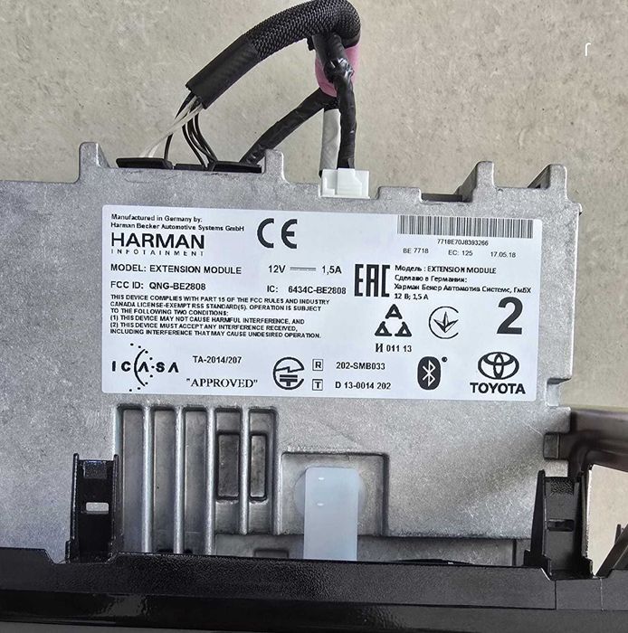 Navigatie originala Toyota Touch 2 with Go pentru Toyota Hilux