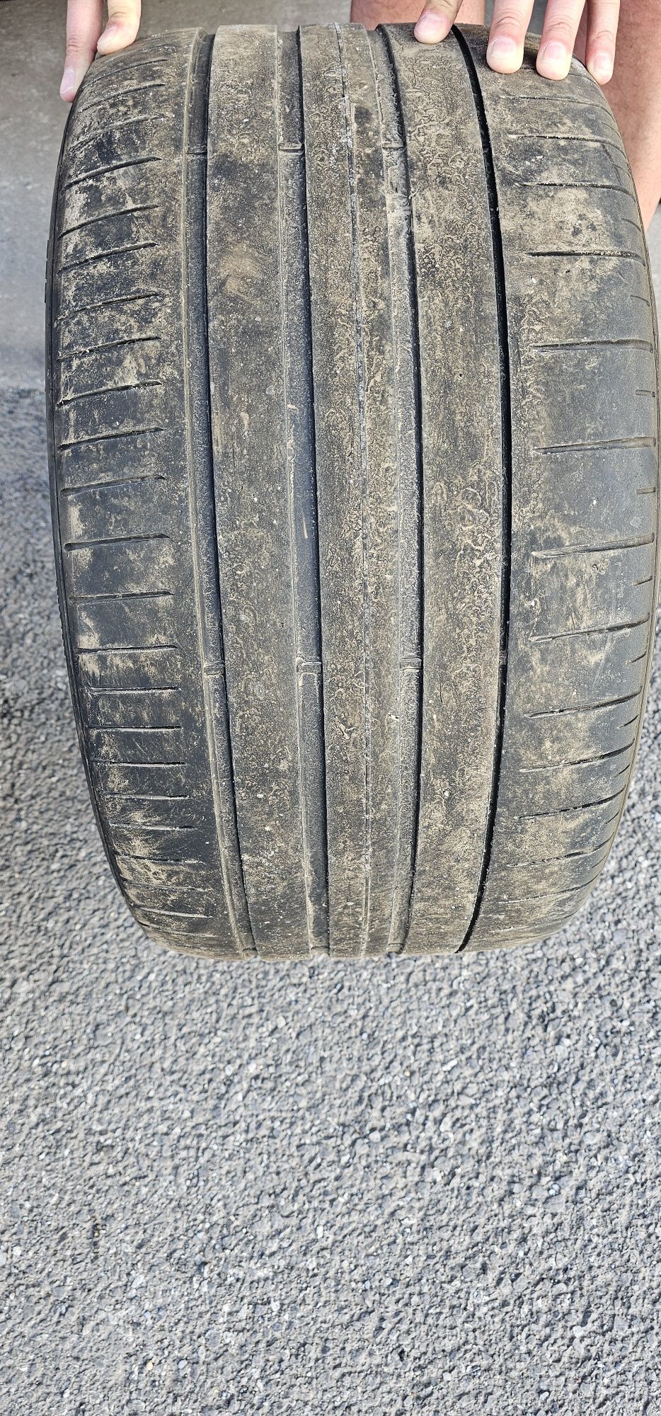 Гуми Pirelli спорт пакет 265/35 ZR21 и 305/30 ZR21