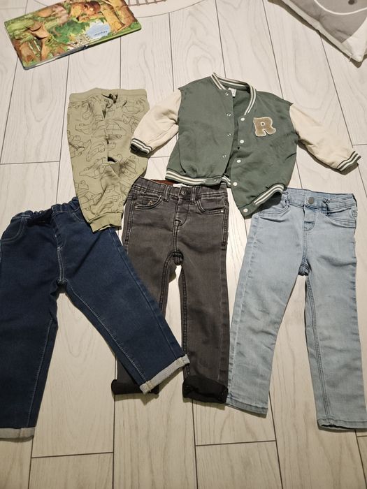 Vand lot haine baieti, 2-3 ani - 50 Ron