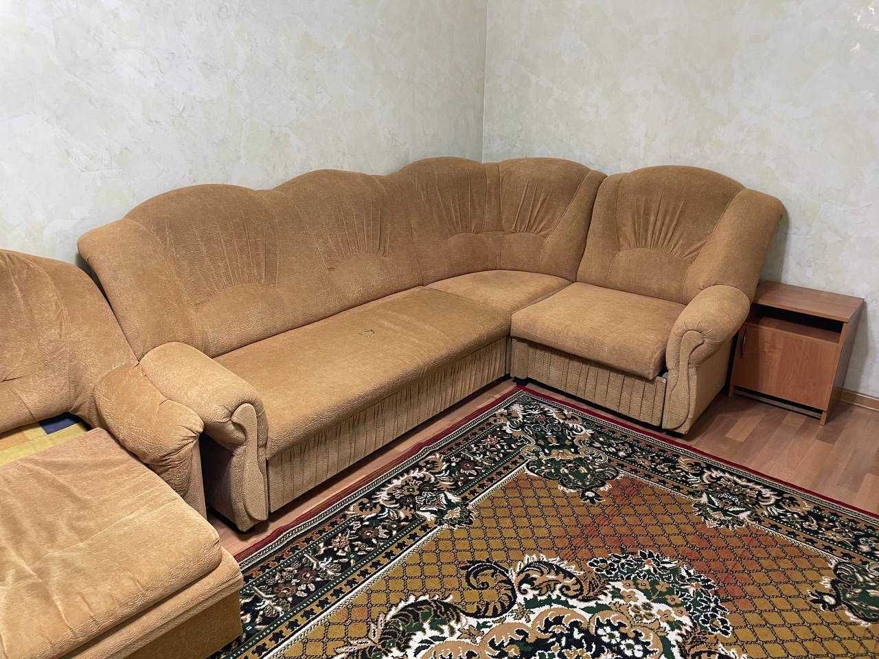 Диван угловой мягкий