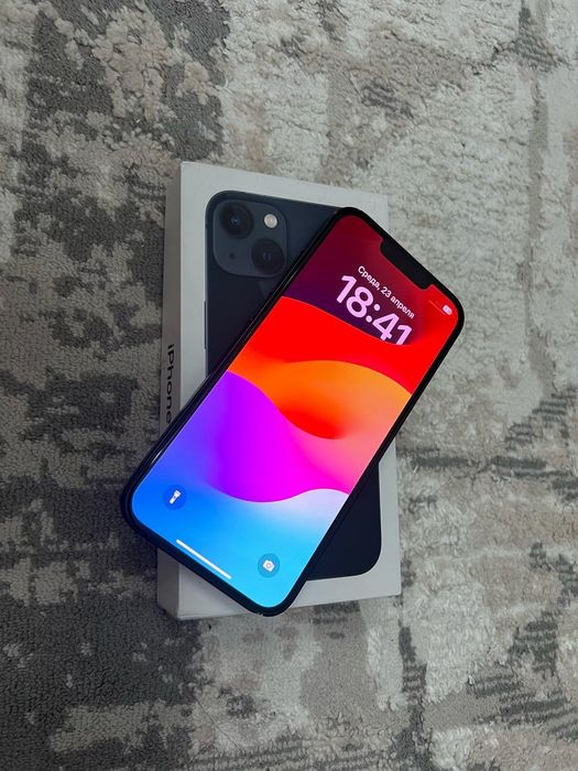 iPfon 13 128 гб. 78 емкость