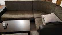 Canapea din material textil si piele