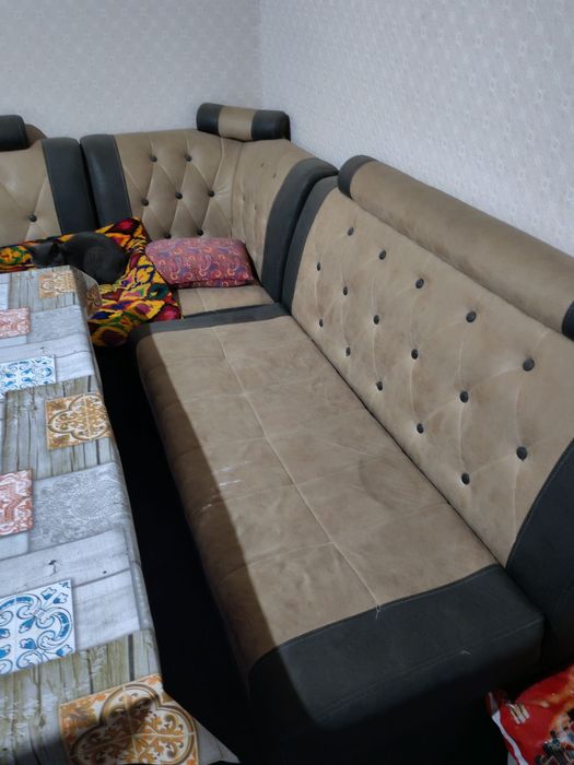 Сотилади кухни мебил уголок