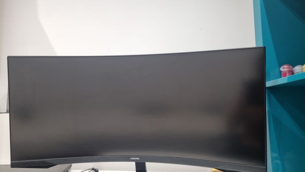 Monitor UltUltrawide samsung odyssey G5 34" 165hz