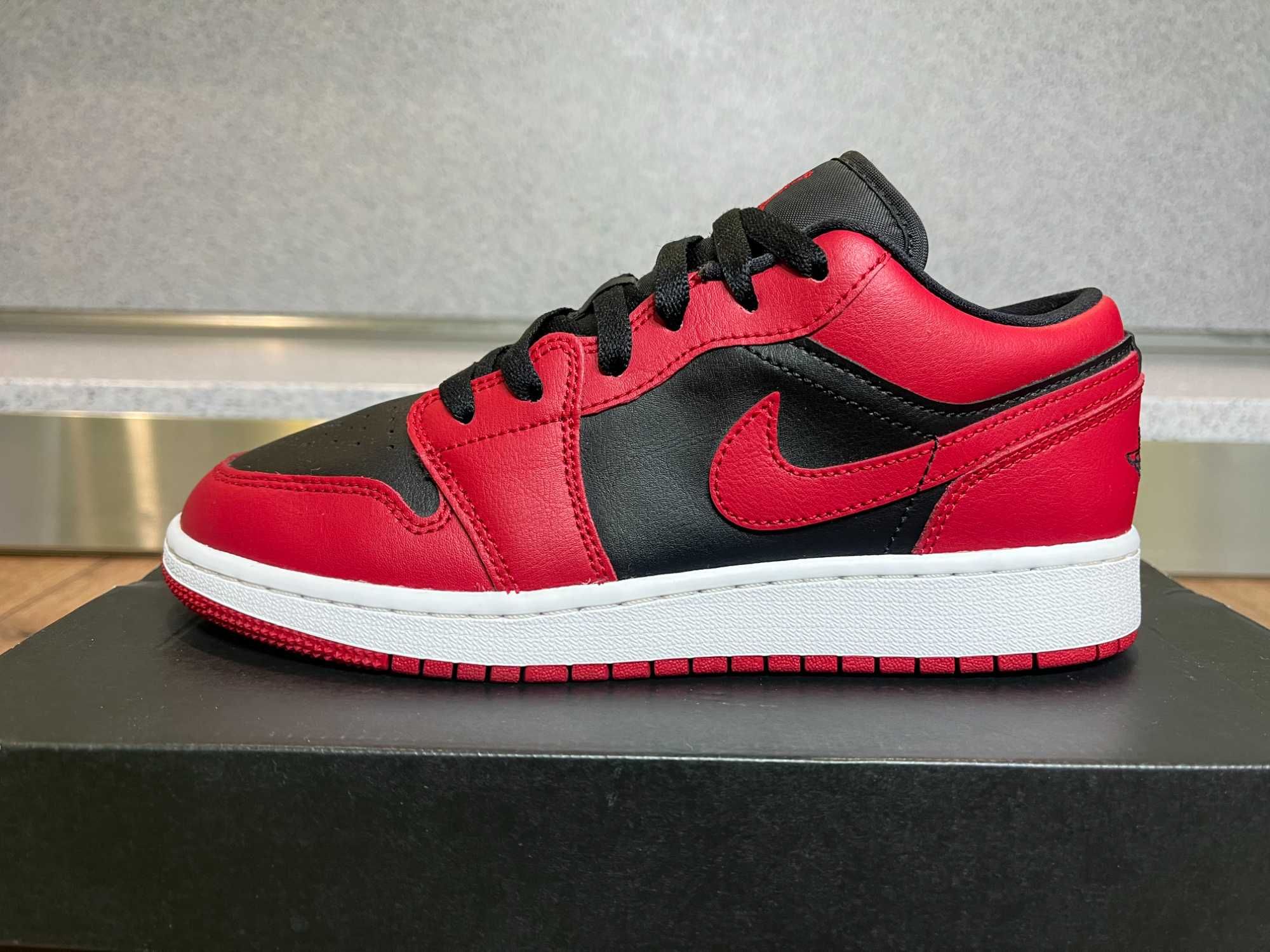 ОРИГИНАЛНИ *** Air Jordan 1 Low Reverse Bred Banned