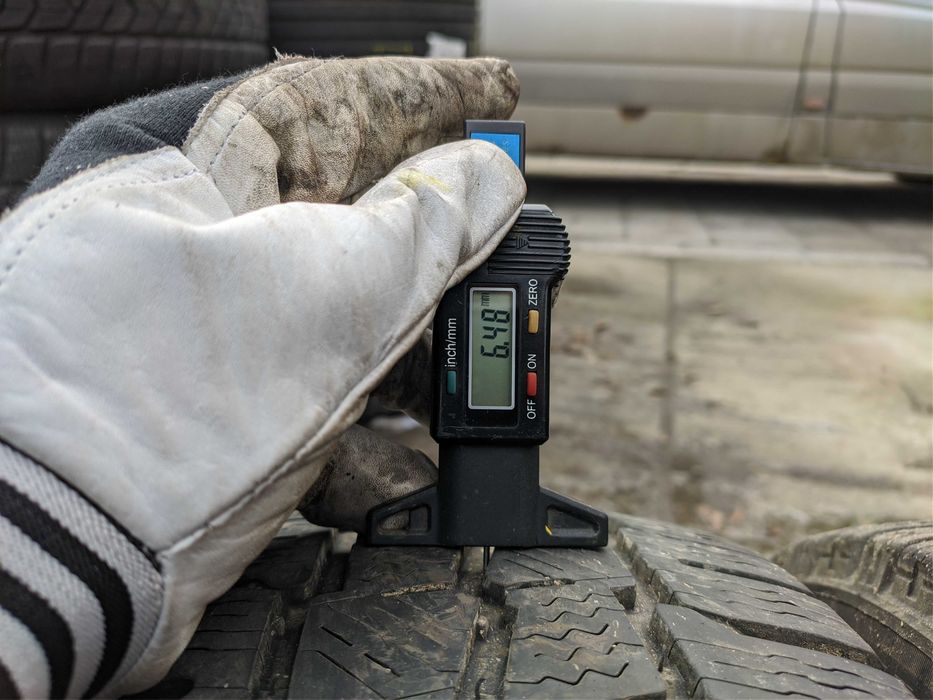 2бр Зимни гуми за БУС 195 65 16 С - Michelin