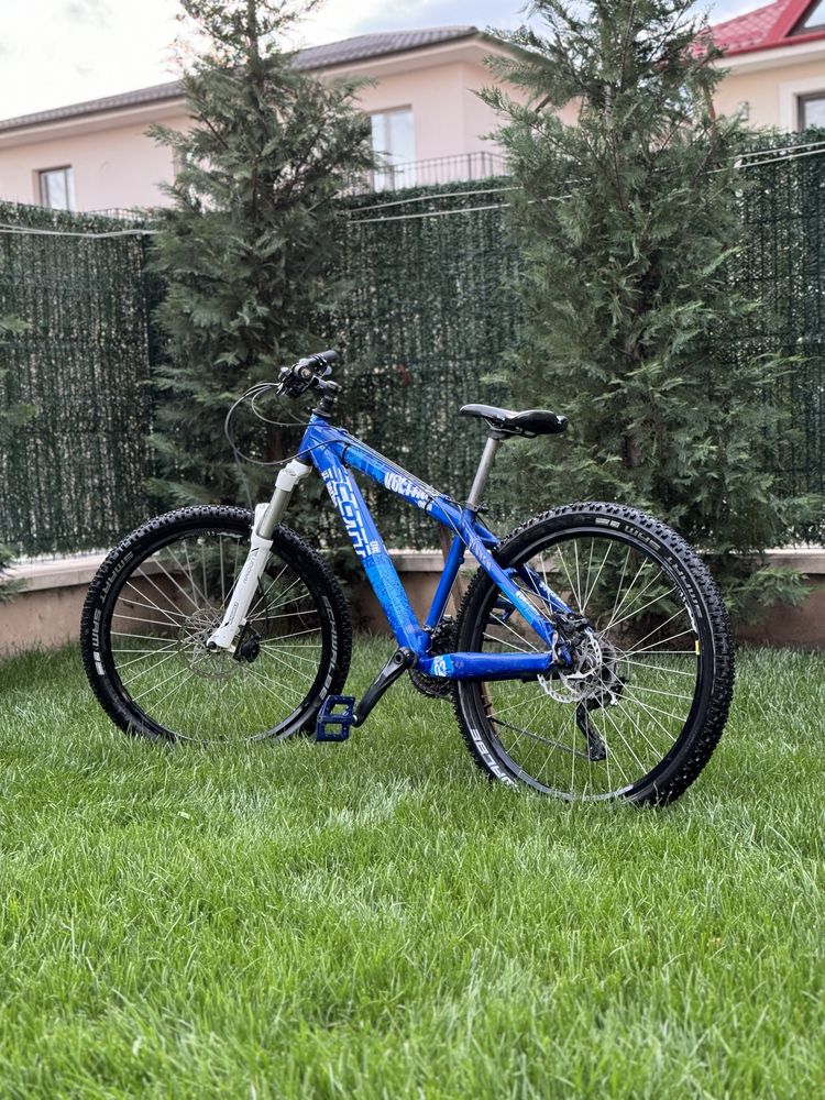 bicicleta custom scott