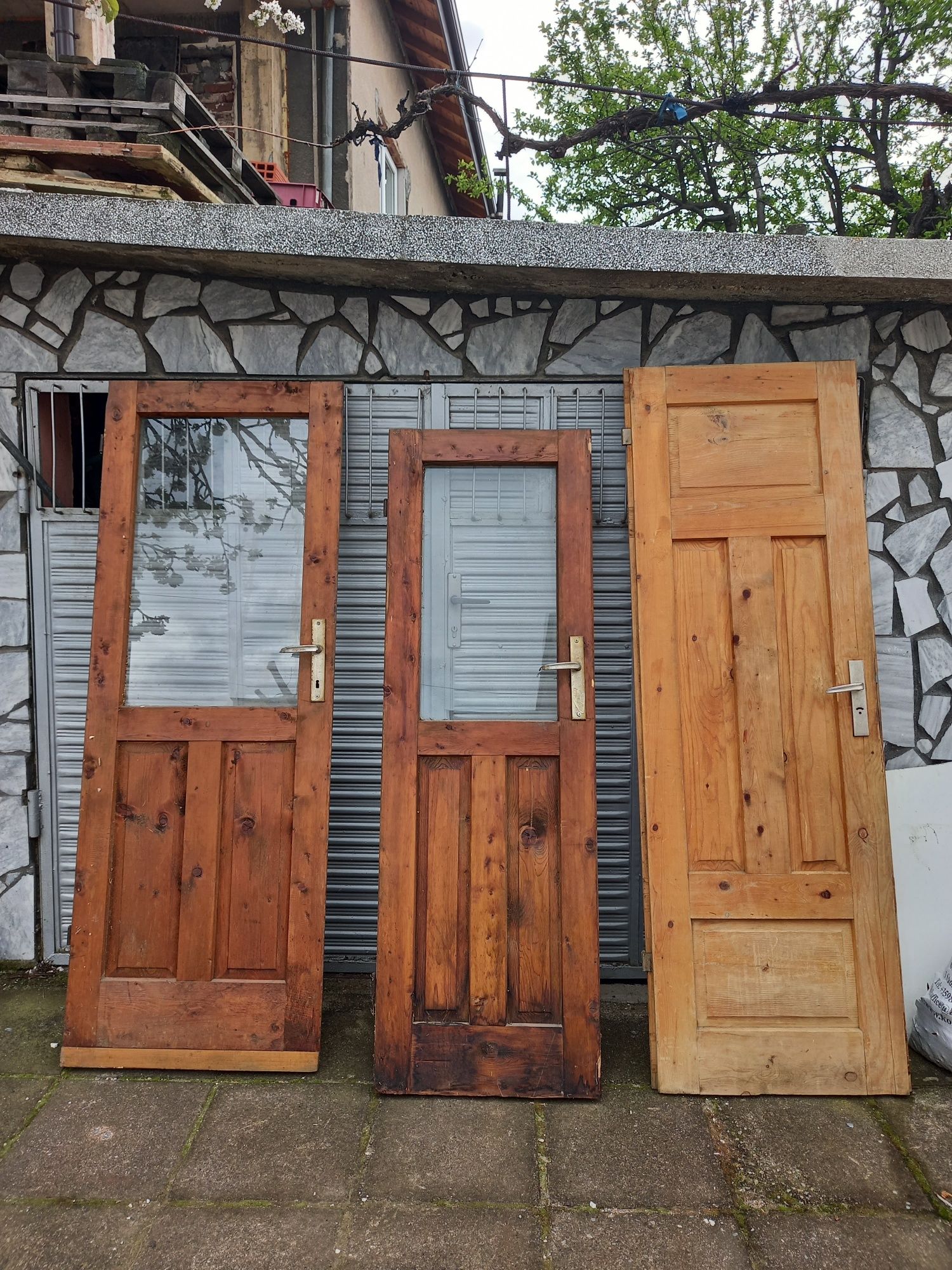 Врати със и  без  каси