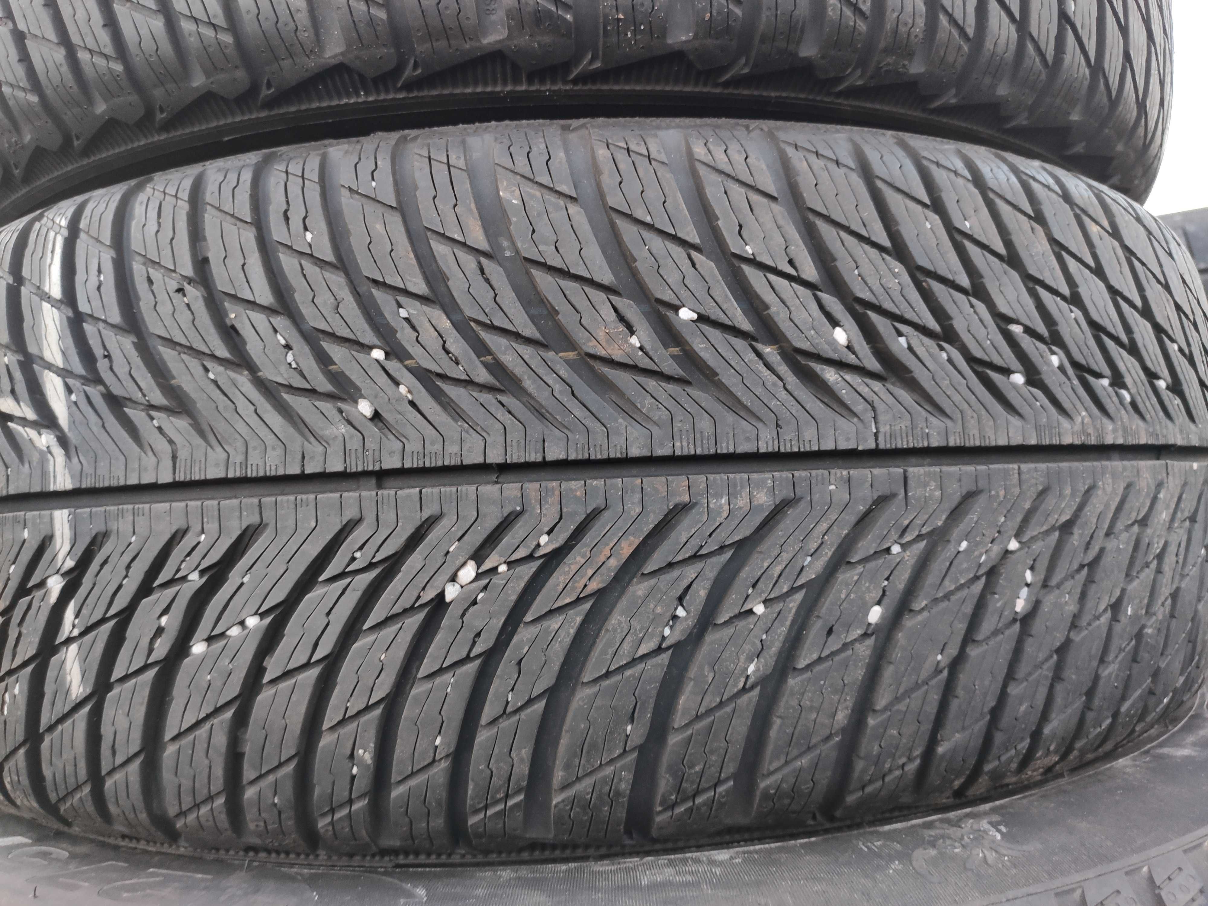 2бр Зимни гуми 205 55 17 - Michelin