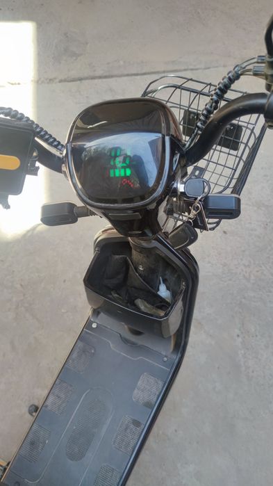 Скутер черный пантера бонви