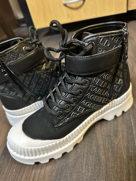 Обувки Karl Lagerfeld