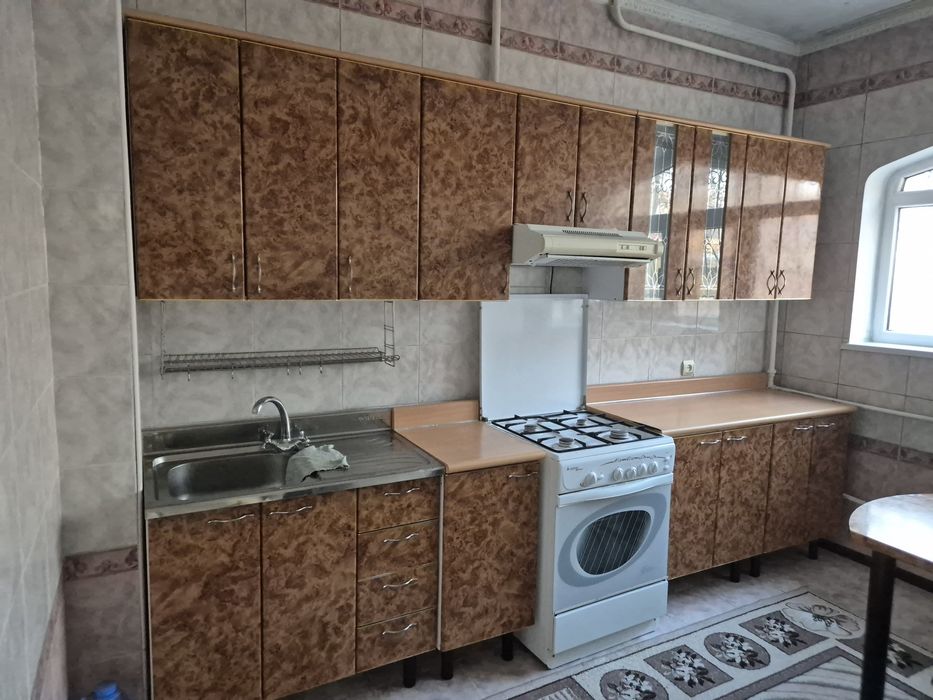 Кухонный гарнитур б/у