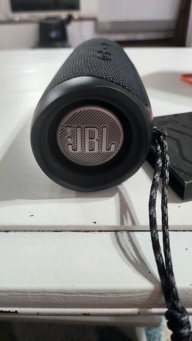 JBL Flip 5 като нова