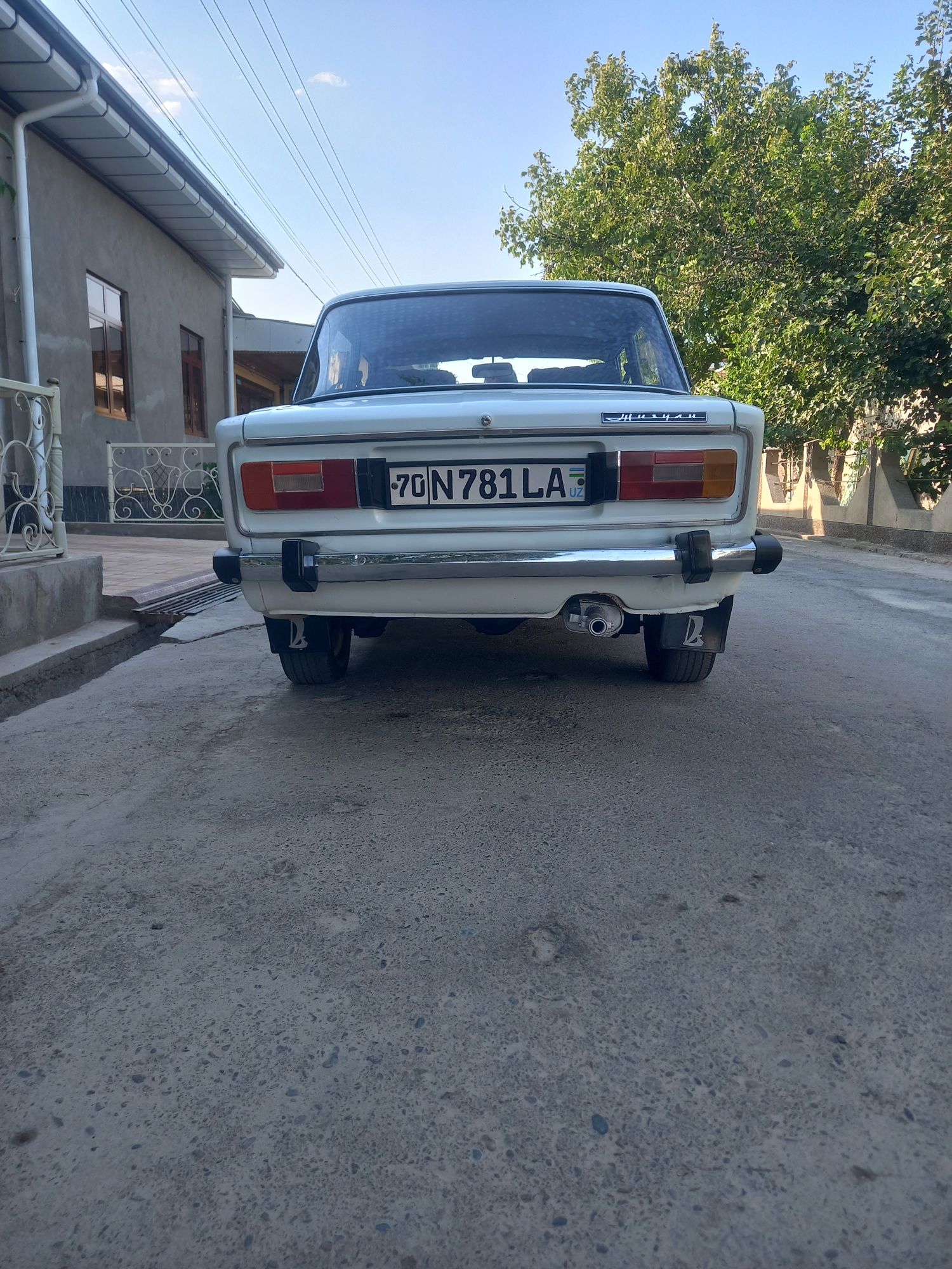 Vaz 2106 sotiladi