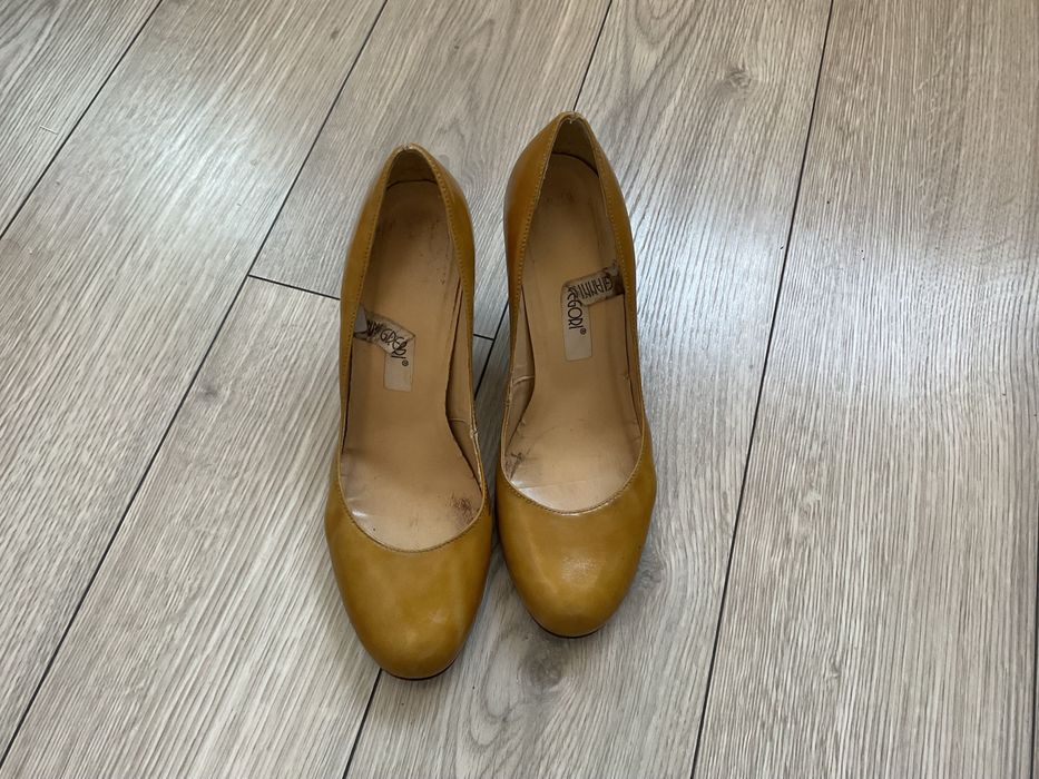 Pantofi piele, marimea 39