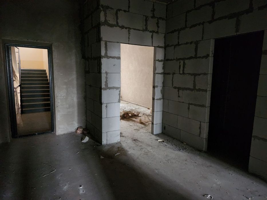 Квартира коробка  2 хонали сотилади