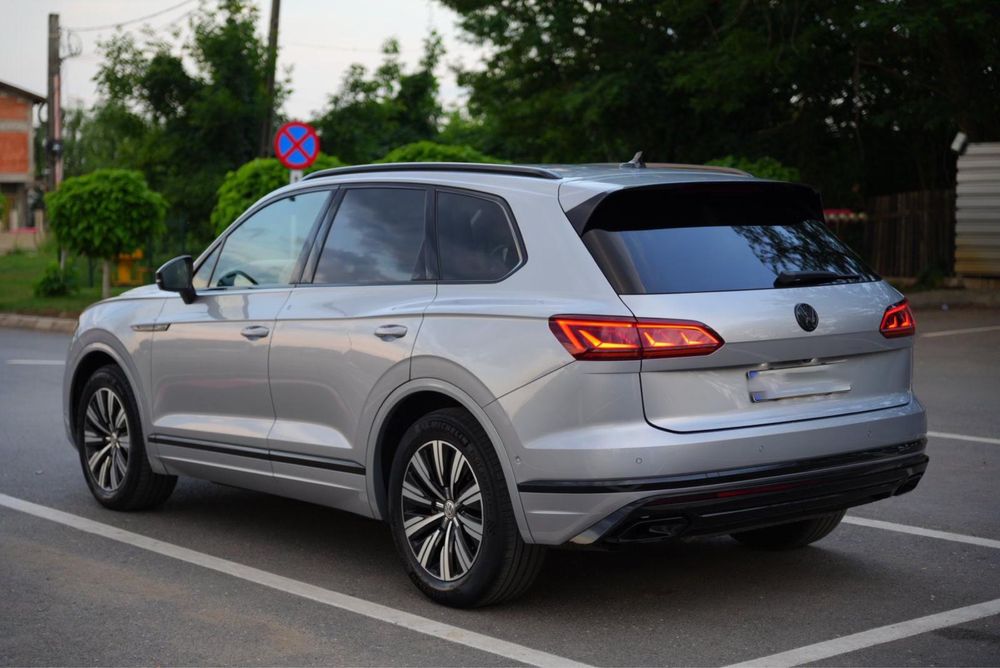 Touareg R line 286 cp Factura-TVA