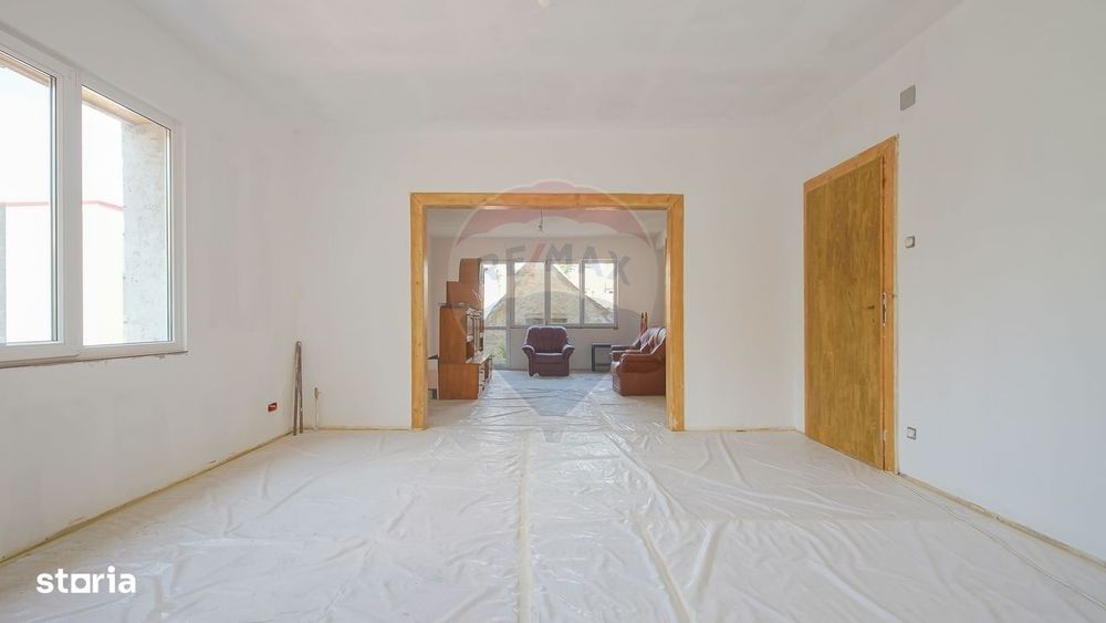 Apartament cu 3 camere de vânzare în zona Brasovul Vechi