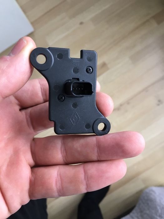 Camera video fata duster