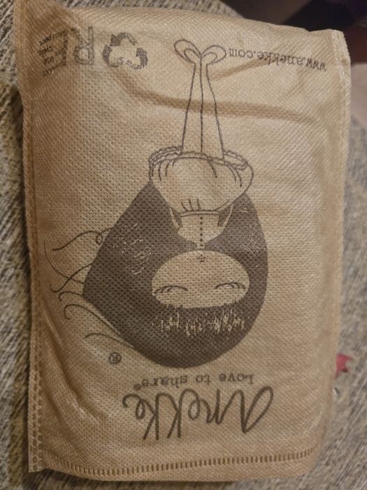 Продавам нов дамски портфейл анеке, среден размер