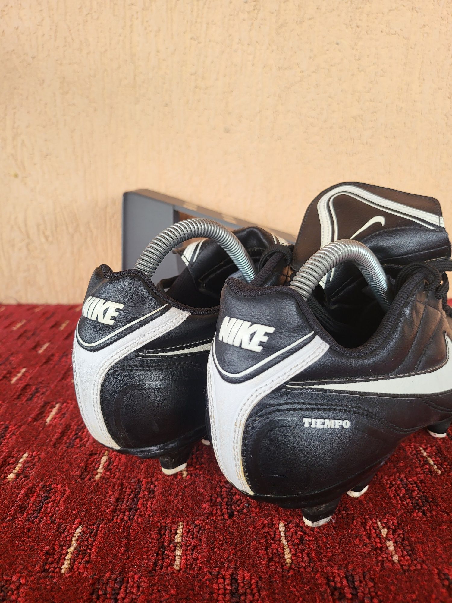 Ghete fotbal Nike Tiempo Legend 42