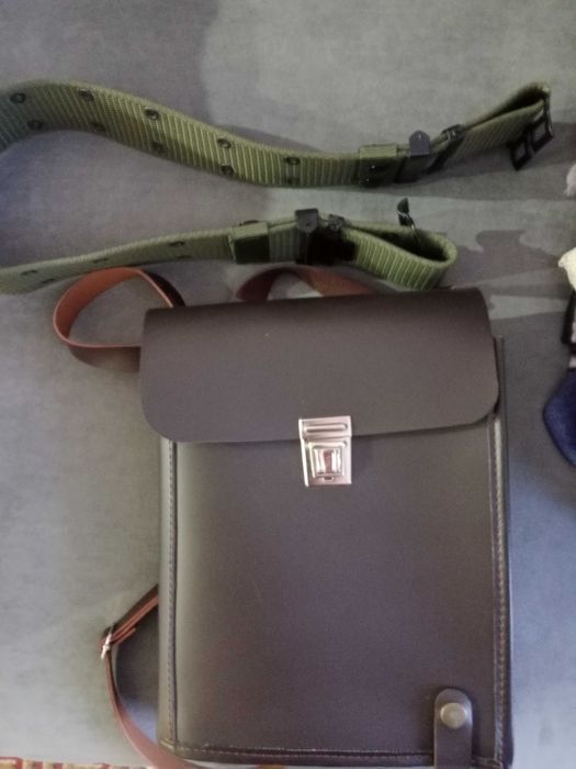 Продам сумку планшет и ремень