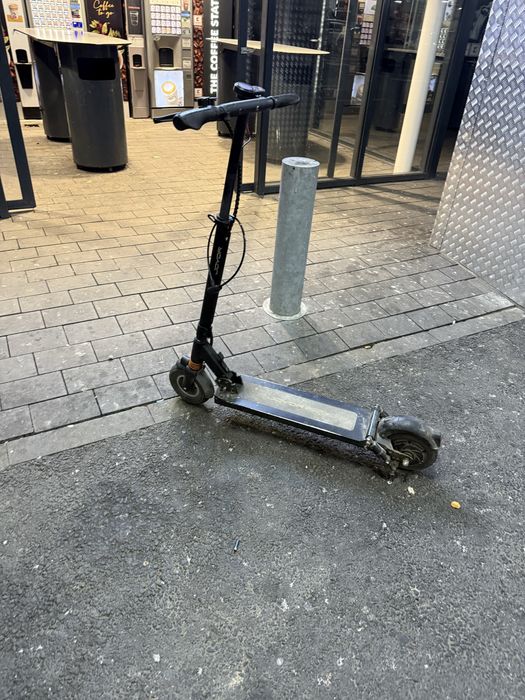 Vad trotineta in stare buna dar nu are lumina