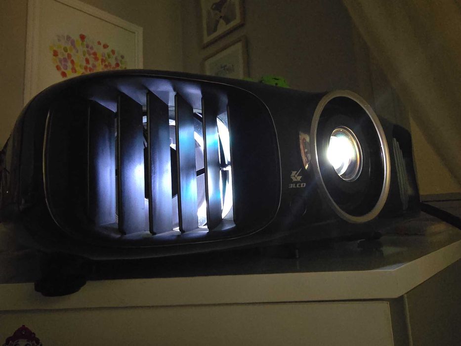 Проектор за домашно кино Epson EH-TW6100 1080p 2300 ANSI Lumens