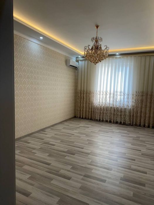 2 xonali kvartira sotiladi