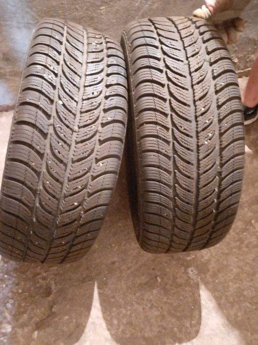 Продавам зимни гуми 205/55/16 4 броя