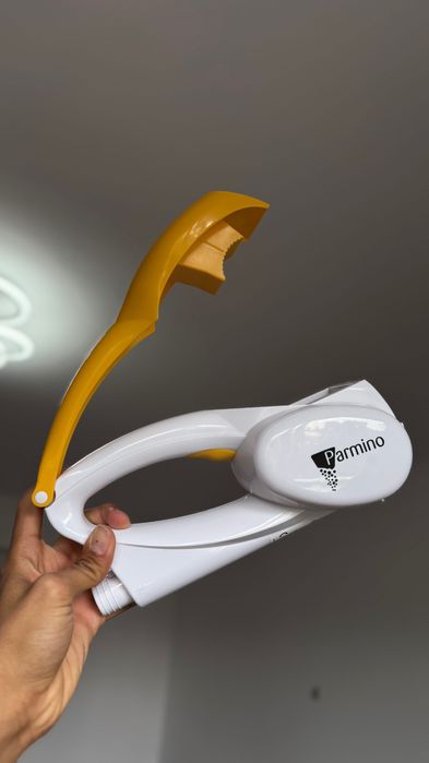 Parmino Aparat Electric Razuire Parmezan