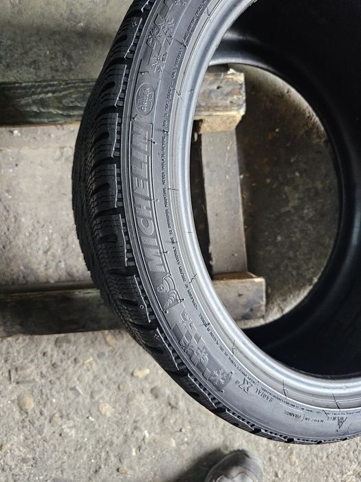 2 anvelope iarna 265 35 19 Michelin Alpin