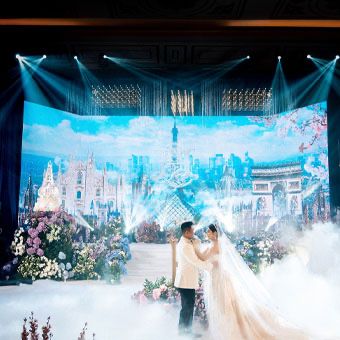 Led екран под наем за вашето корпоративно коледно парти