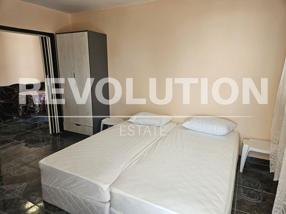 Дава се под наем Двустаен апартамент в Варна, Център - 35 кв.м за 250 € - Снимка #1