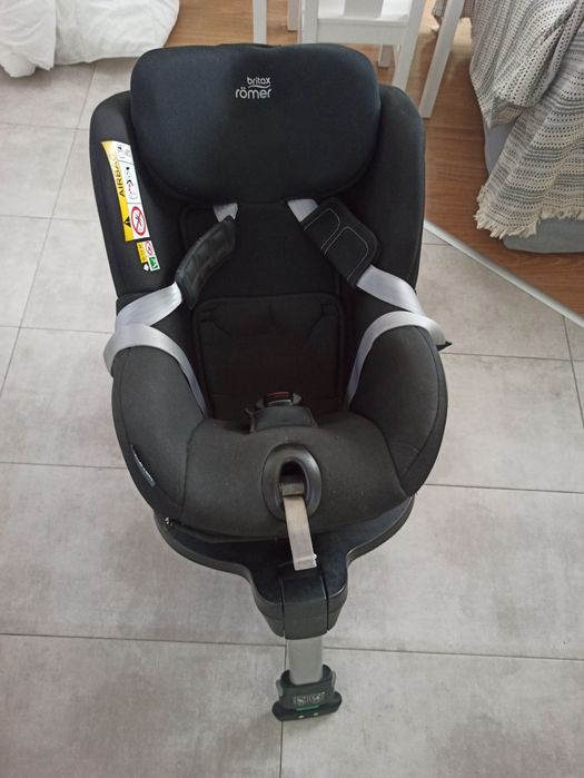 Детско столче за кола Britax romer Dualfix i size
