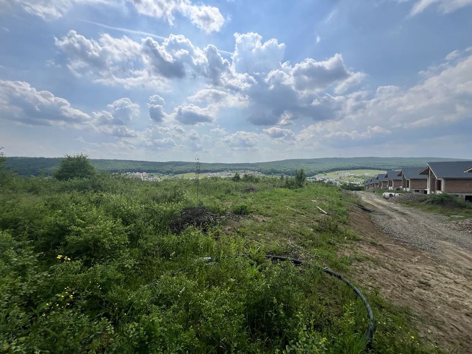 Vand teren intravilan Corunca/Panorama superba/Liziera padurii