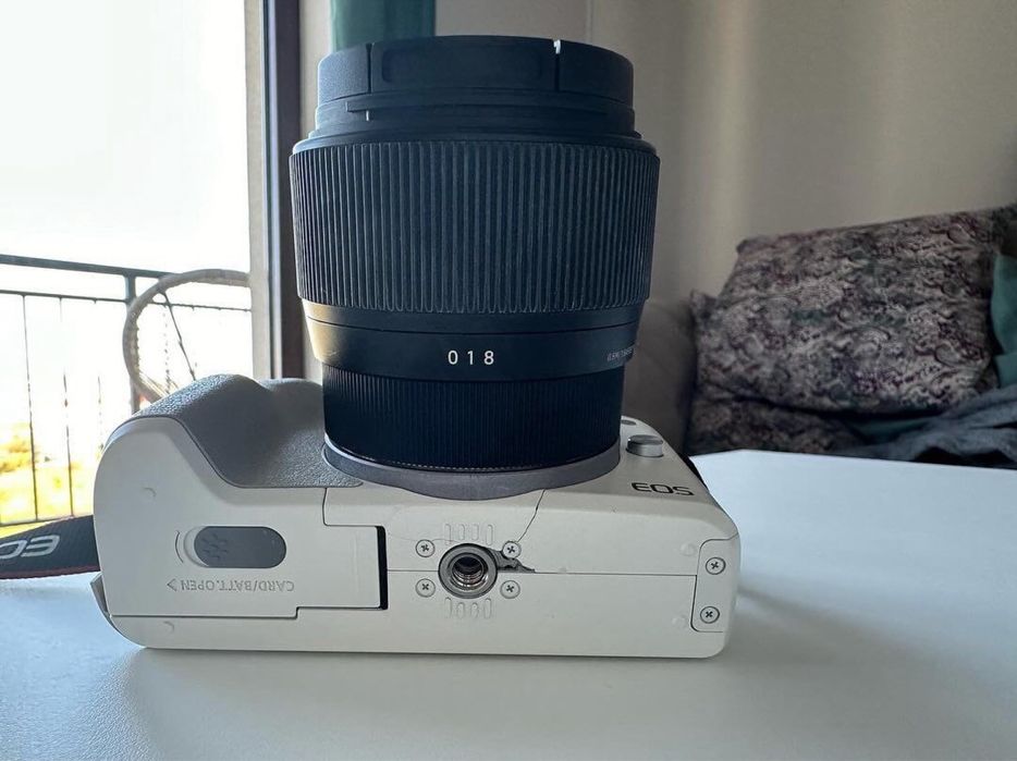 Canon EOS M50 Mark II – Kit + obiectiv suplimentar