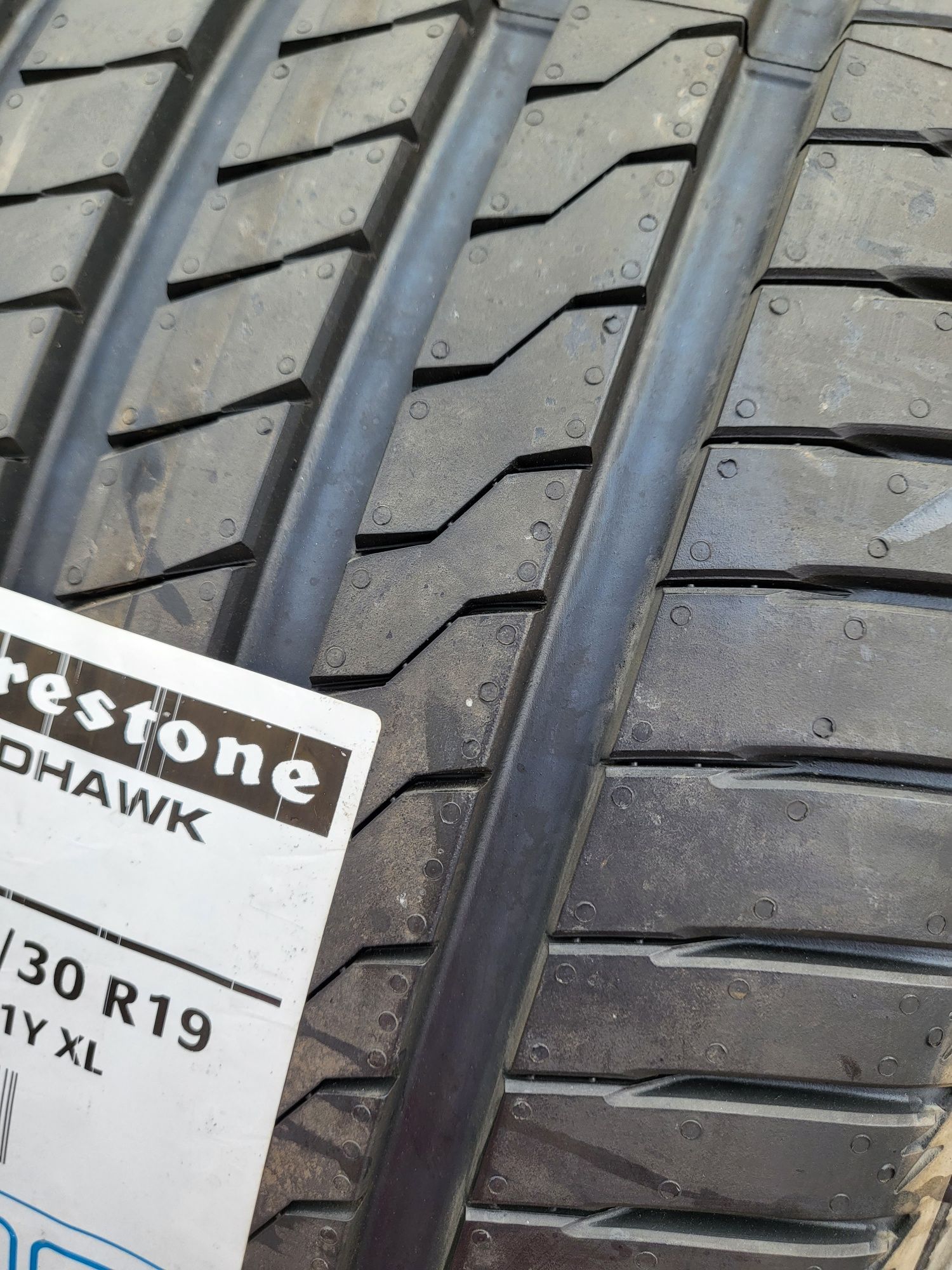 Anvelope turism vara noi Firestone 255 30 19